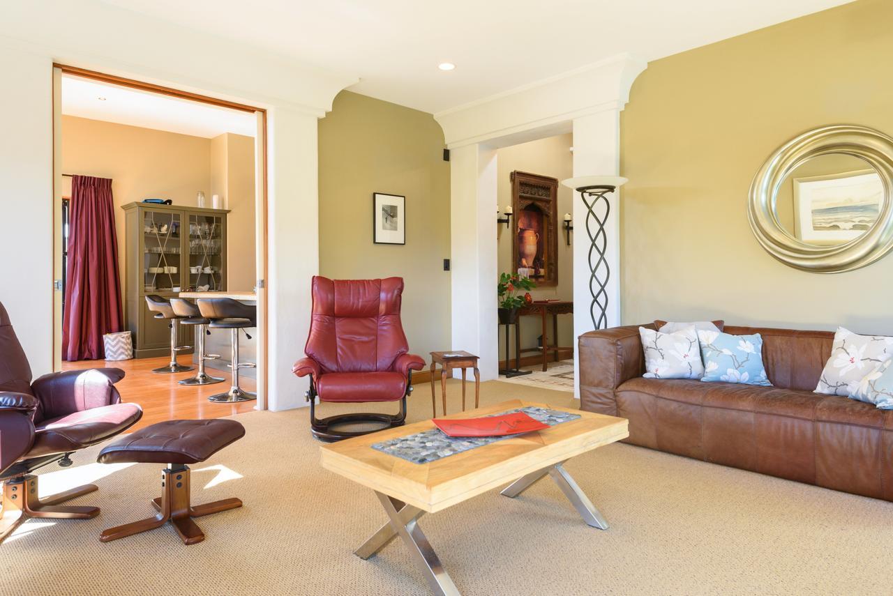 Tuscan Retreat Bed & Breakfast - Adults Only Bed & Breakfast ปาปาโมอา ภายนอก รูปภาพ